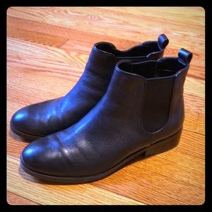 Leather Cole Haan booties women’s size 8.5